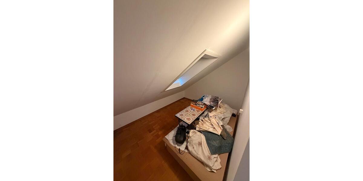 Einfamilienhaus Dettingen an der Erms - 4 Zimmer, 114 m&sup2;, 1.500&euro; | Angebot:27620230