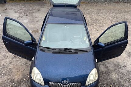 Toyota Yaris 206.678 km 690 &euro; Böblingen 71032