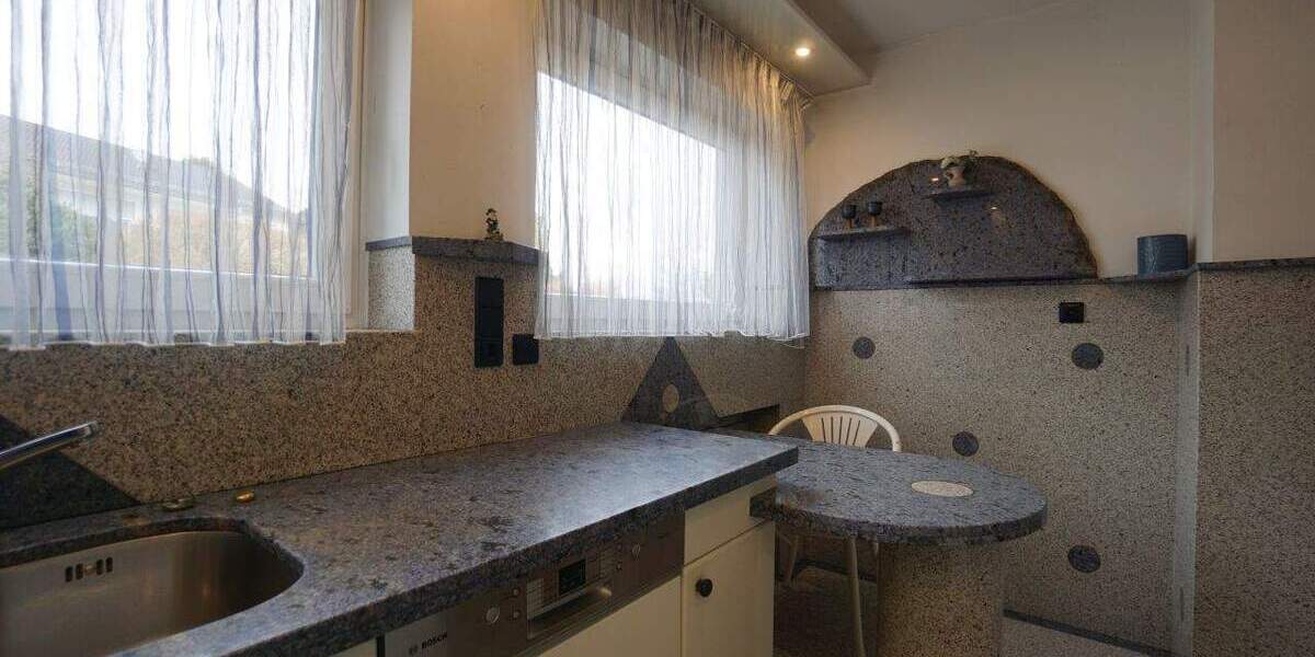 Einfamilienhaus Pliezhausen - 7 Zimmer, 196 m&sup2;, 690.000&euro; | Angebot:25697066