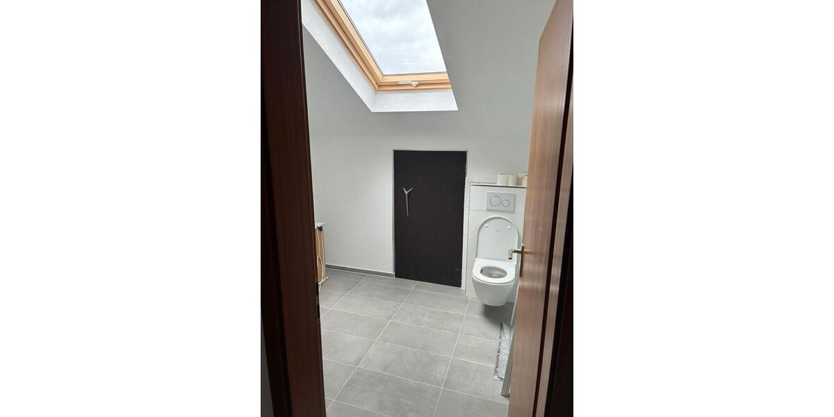 Dachgeschoßwohnung Steinenbronn - 4 Zimmer, 88 m&sup2;, 1.300&euro; | Angebot:25924862