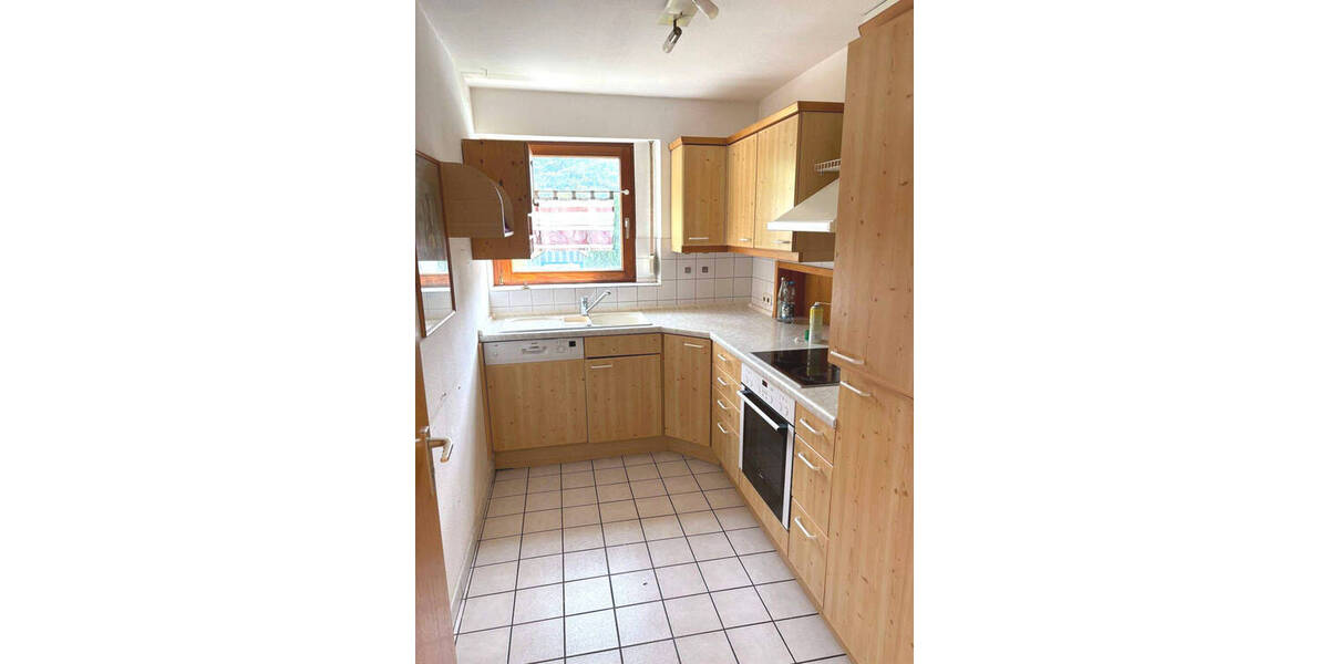 Etagenwohnung Reutlingen Gönningen - 6 Zimmer, 108 m&sup2;, 314.000&euro; | Angebot:25745081