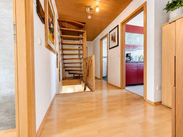 Etagenwohnung Dettingen unter Teck - 3 Zimmer, 74 m&sup2;, 175.000&euro; | Angebot:27103468