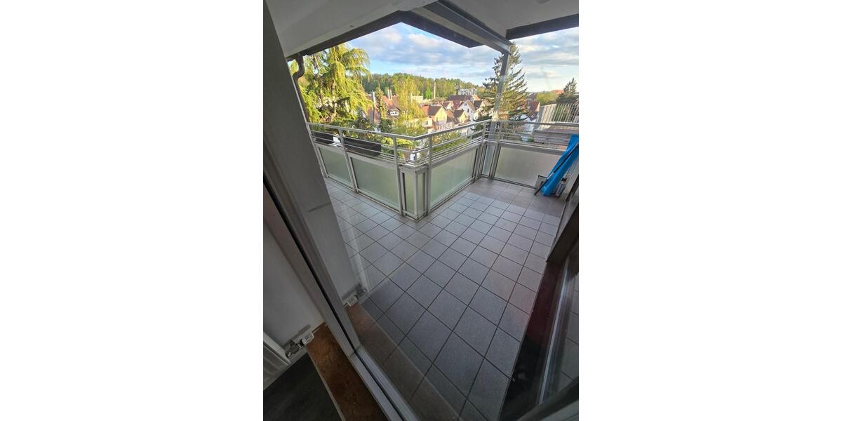 Dachgeschoßwohnung Tübingen Lustnau - 3 Zimmer, 69 m&sup2;, 1.400&euro; | Angebot:26491086