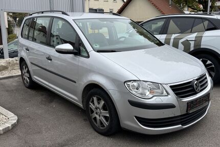 VW Touran 151.900 km 2.900 &euro; Reutlingen / Betzingen 72770