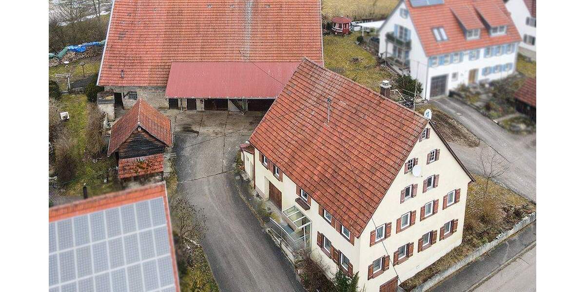 Bauernhaus, Landhaus Gomadingen Dapfen - 6 Zimmer, 195 m&sup2;, 268.000&euro; | Angebot:25768290
