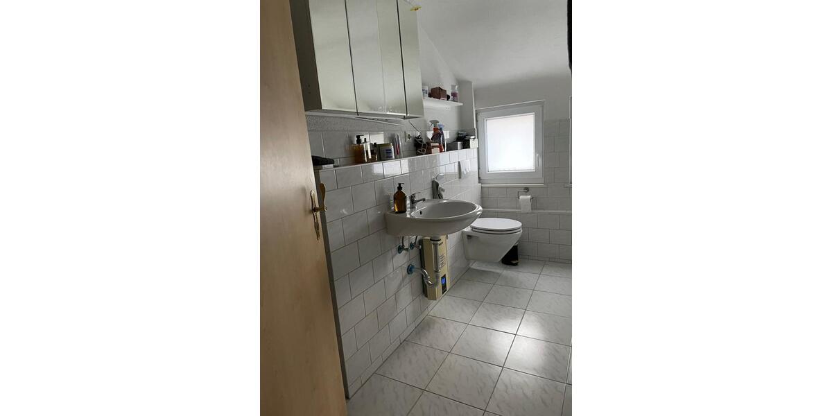 Dachgeschoßwohnung Burladingen - 3 Zimmer, 79 m&sup2;, 580&euro; | Angebot:25404763
