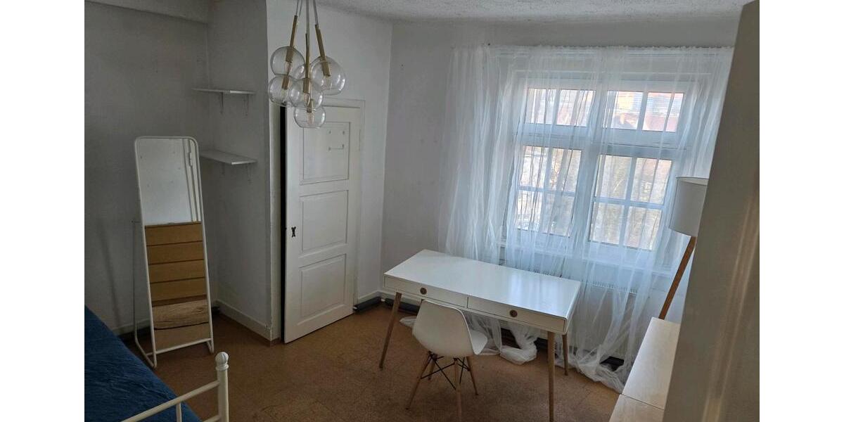 Etagenwohnung Tübingen - 1 Zimmer, 15 m&sup2;, 550&euro; | Angebot:25978991