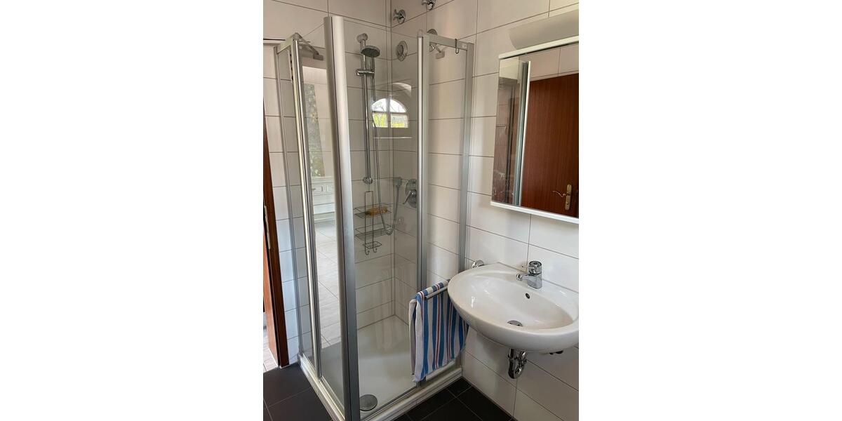 Erdgeschoßwohnung Esslingen am Neckar Hegensberg - 1.5 Zimmer, 35 m&sup2;, 720&euro; | Angebot:25725039