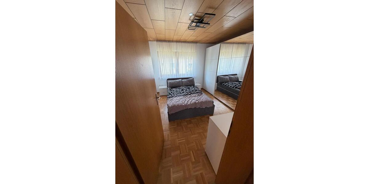 Etagenwohnung Esslingen am Neckar Pliensauvorstadt - 3 Zimmer, 57 m&sup2;, 1.400&euro; | Angebot:26615313