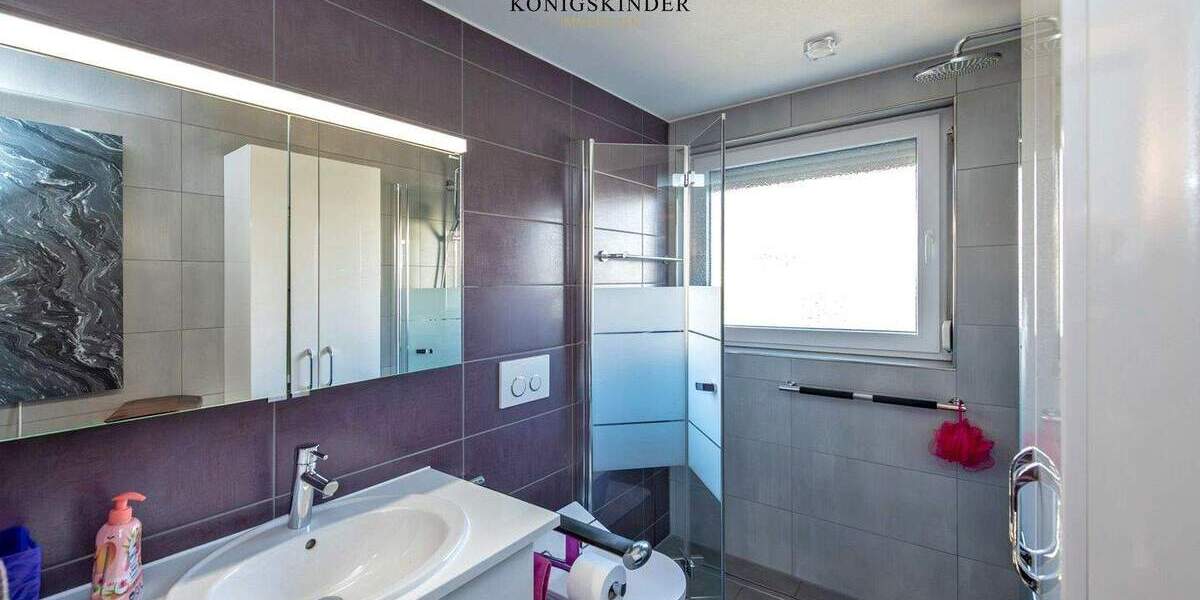 Mehrfamilienhaus, Wohnhaus Großbettlingen - 8 Zimmer, 160 m&sup2;, 565.000&euro; | Angebot:25733919