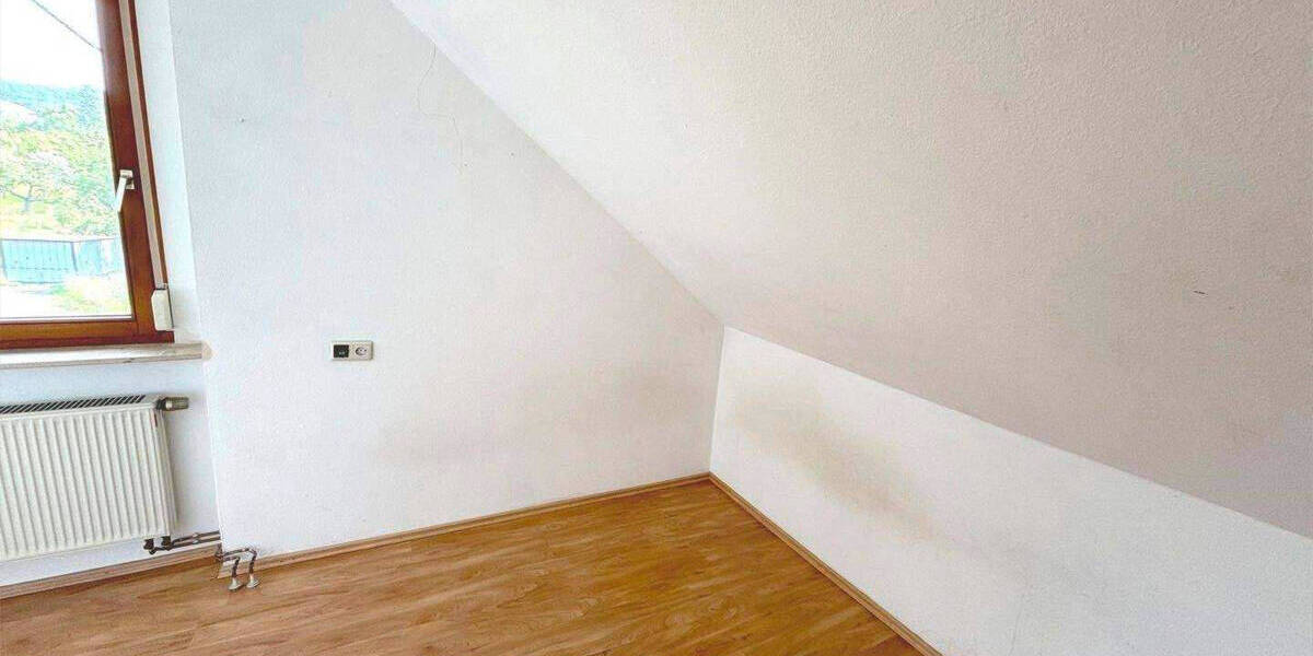 Etagenwohnung Reutlingen Gönningen - 6 Zimmer, 108 m&sup2;, 314.000&euro; | Angebot:25745081