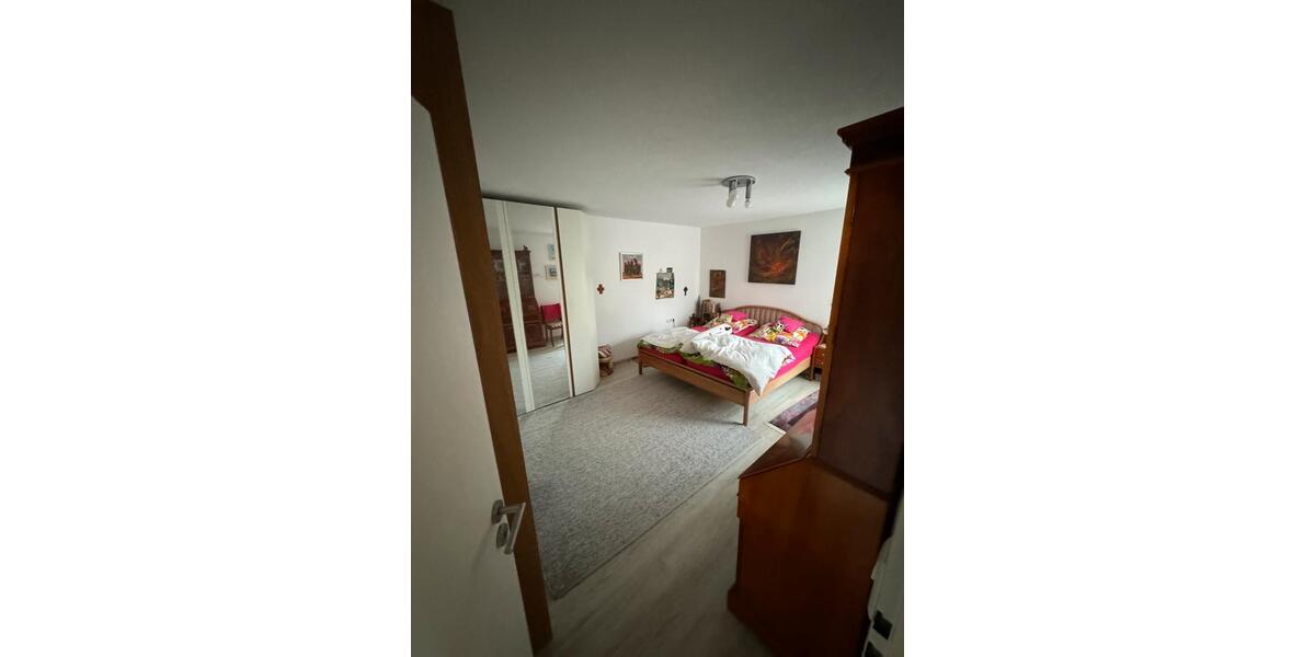 Etagenwohnung Sindelfingen Sindelfingen (Stadt) - 4 Zimmer, 90 m&sup2;, 1.350&euro; | Angebot:25307183