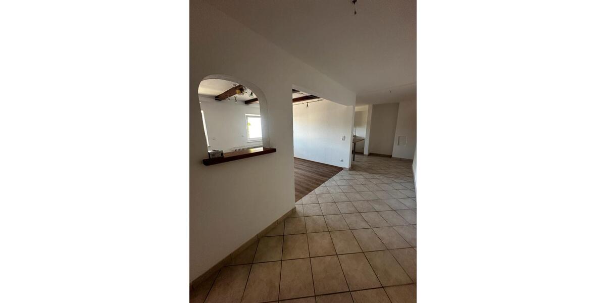 Erdgeschoßwohnung Bisingen - 3.5 Zimmer, 80 m&sup2;, 1.050&euro; | Angebot:26691378