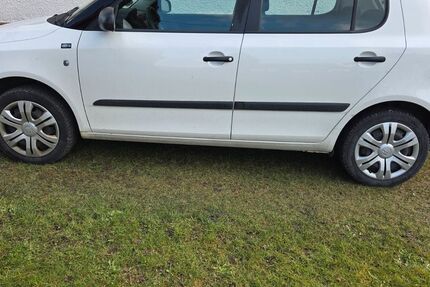 Skoda Fabia 123.000 km 4.500 &euro; Burladingen 72393