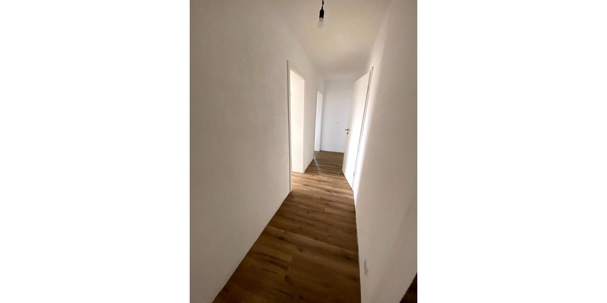 Etagenwohnung Gäufelden - 4.5 Zimmer, 85 m&sup2;, 297.000&euro; | Angebot:25420835