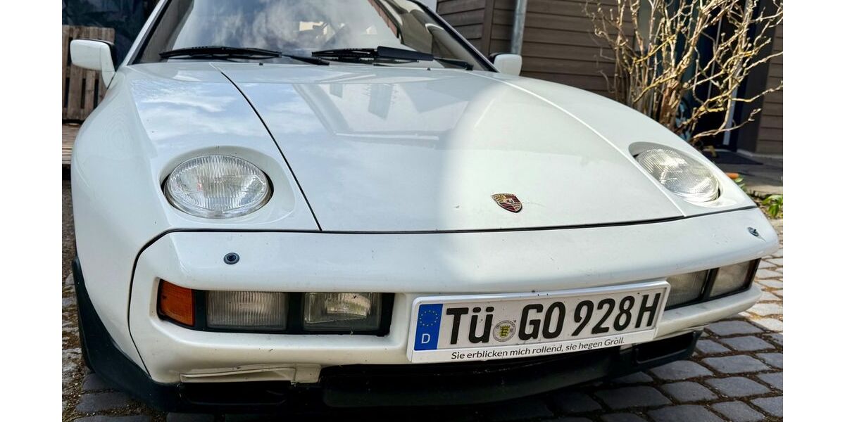 Porsche 928 143.000 km 22.900 &euro; Rottenburg am Neckar 72108