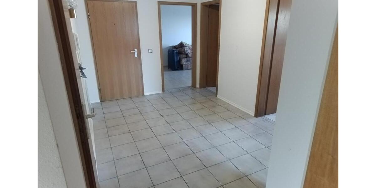 Erdgeschoßwohnung Rottenburg am Neckar - 3.5 Zimmer, 90 m&sup2;, 1.300&euro; | Angebot:25838278