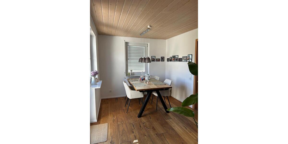 Maisonettenwohnung Mössingen - 4.5 Zimmer, 104 m&sup2;, 1.100&euro; | Angebot:27604411