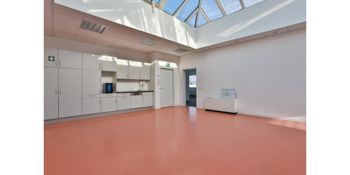 Gewerbeobjekt Reutlingen Orschel-Hagen - 3.160&euro; | Angebot:18969772