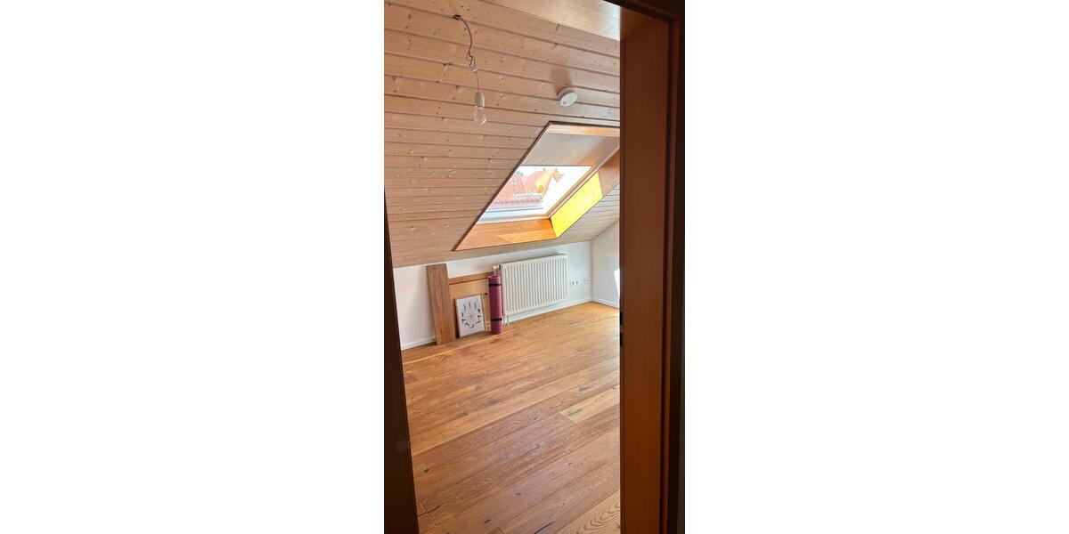 Maisonettenwohnung Mössingen - 4.5 Zimmer, 104 m&sup2;, 1.100&euro; | Angebot:27604411