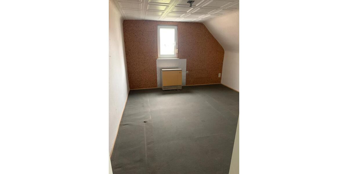 Einfamilienhaus Erkenbrechtsweiler - 199.000&euro; | Angebot:25615390