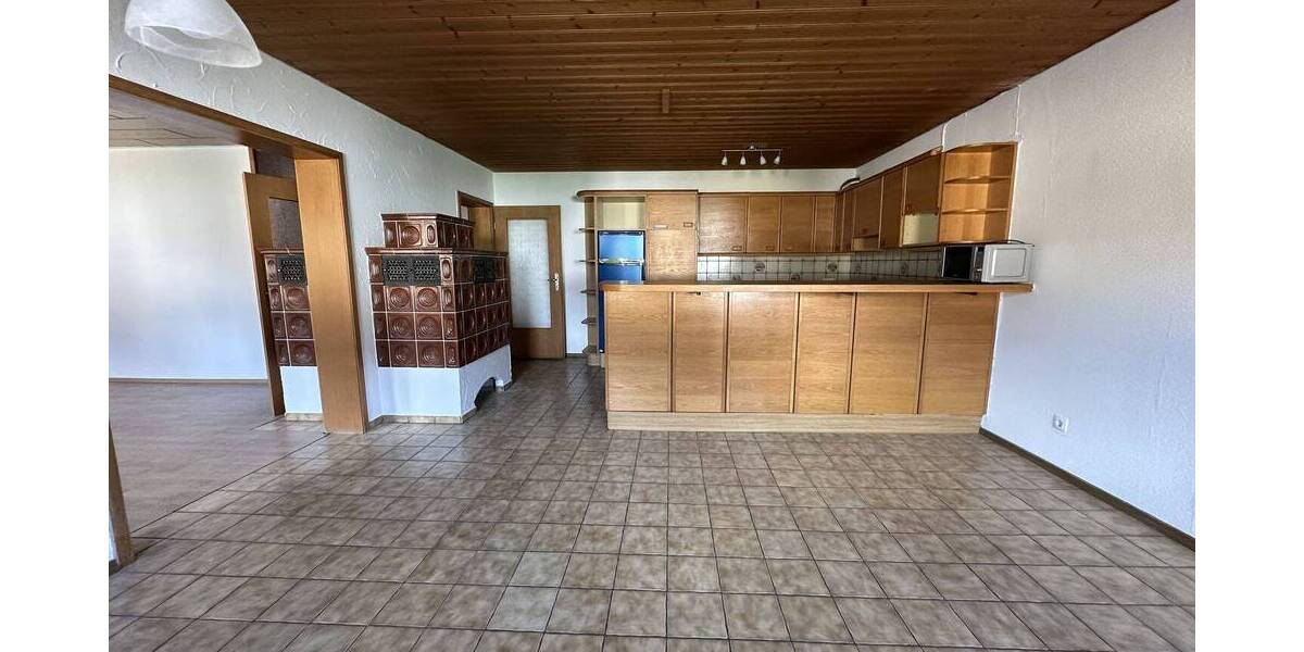 Einfamilienhaus Hirrlingen - 7 Zimmer, 220 m&sup2;, 379.000&euro; | Angebot:26698398