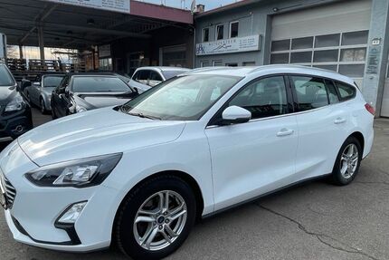 Ford Focus 157.975 km 10.900 &euro; Tübingen-Bühl 72072