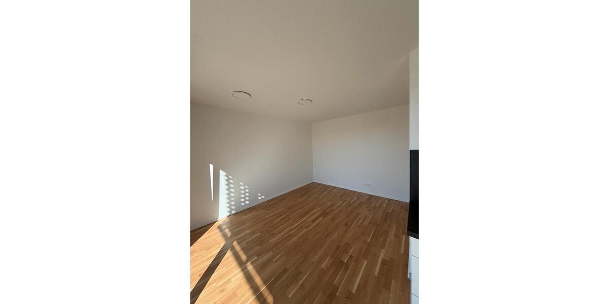 Erdgeschoßwohnung Nürtingen - 2 Zimmer, 44 m&sup2;, 1.050&euro; | Angebot:26698194