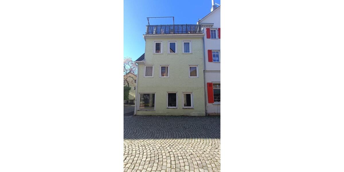 Mehrfamilienhaus, Wohnhaus Reutlingen - 6 Zimmer, 200 m&sup2;, 450.000&euro; | Angebot:25282639