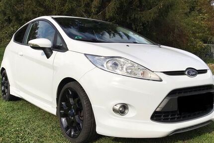 Ford Fiesta 180.000 km 4.500 &euro; Köngen 73257