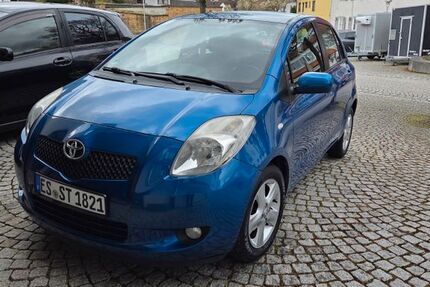 Toyota Yaris 119.000 km 4.850 &euro; Wernau 73249