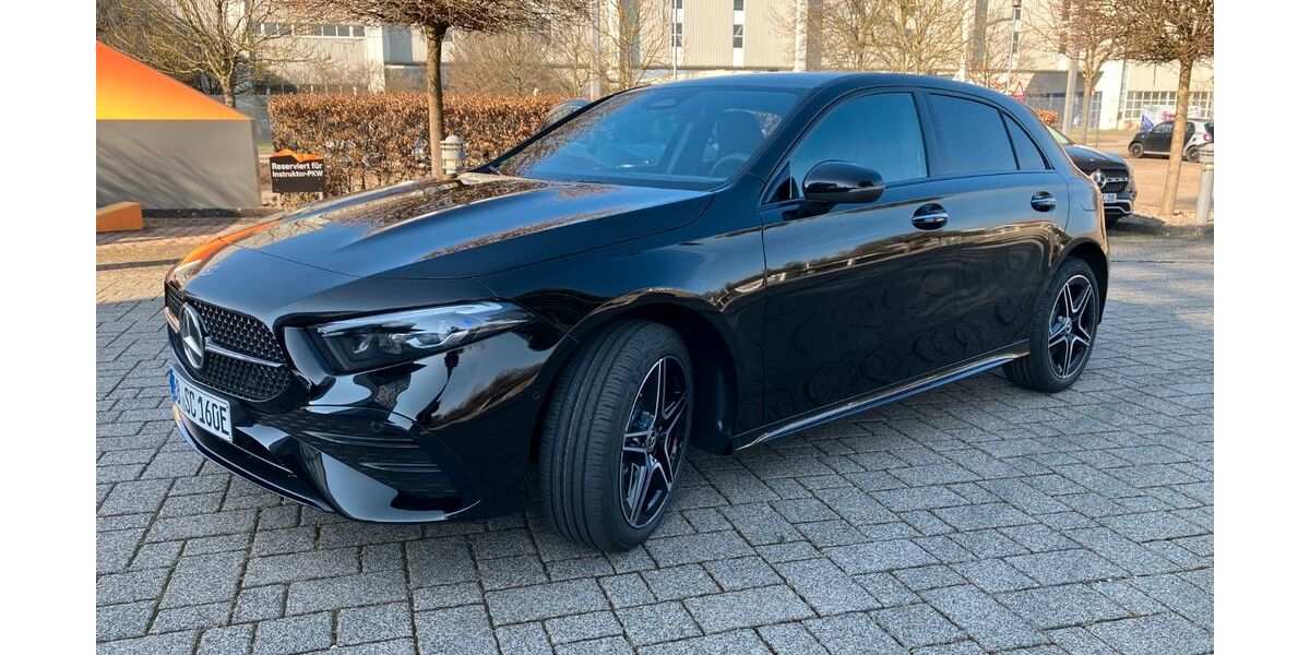 Mercedes-Benz A 250 20.000 km 36.500 &euro; Böblingen 71034