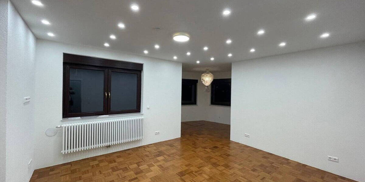 Etagenwohnung Böblingen - 2 Zimmer, 90 m&sup2;, 1.250&euro; | Angebot:26376911