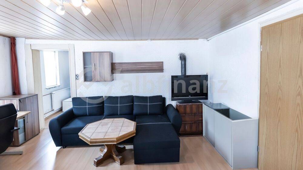 Mehrfamilienhaus, Wohnhaus Münsingen / Buttenhausen Buttenhausen - 8 Zimmer, 296 m&sup2;, 298.000&euro; | Angebot:25743276