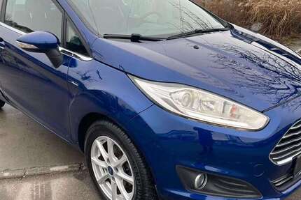 Ford Fiesta 64.810 km 8.400 &euro; Reutlingen 72770