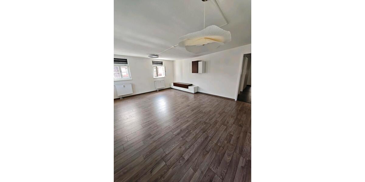 Etagenwohnung Ammerbuch - 3 Zimmer, 74 m&sup2;, 210.000&euro; | Angebot:27067339