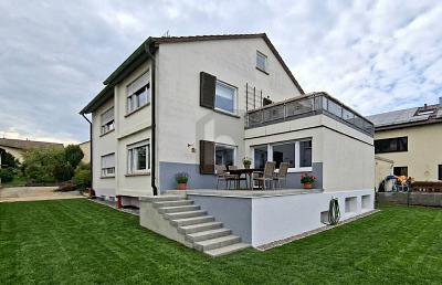 EIN ZUHAUSE MIT MÖGLICHKEITEN - Zweifamilienhaus Sindelfingen | Angebot:26508490