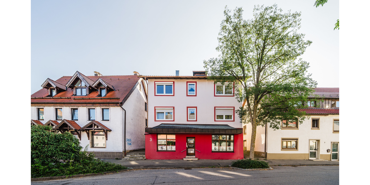 Wohn- und Geschäftshaus in der Münsinger Innenstadt - 3 Wohnungen und 1 Gewerbeeinheit - Wohn- & Geschäftshaus Münsingen | Angebot:18220329