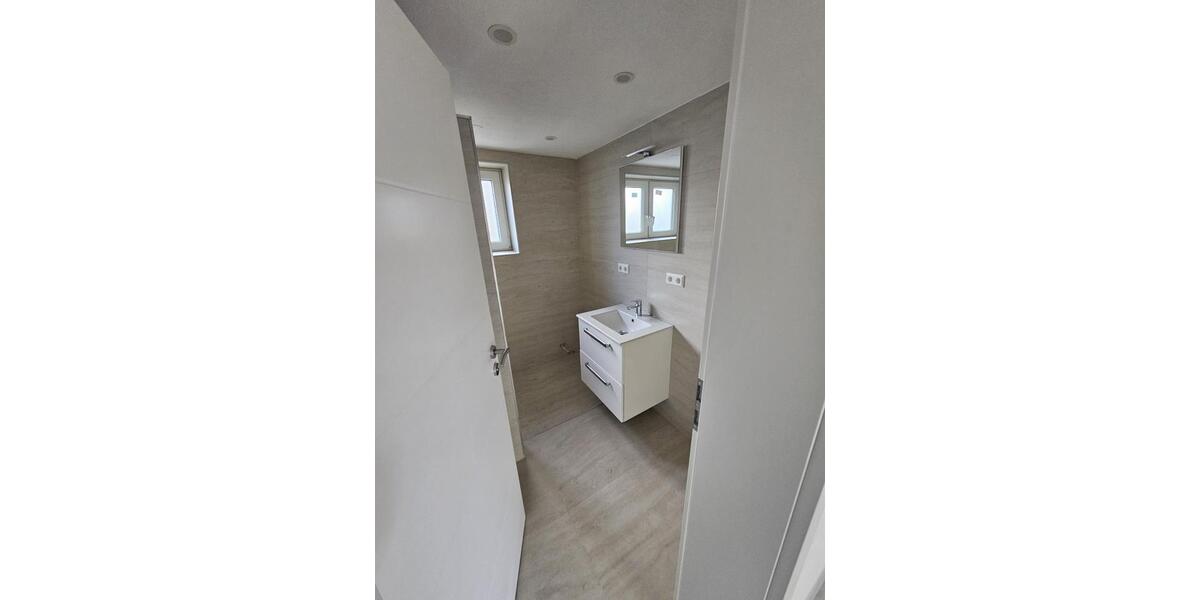 Erdgeschoßwohnung Köngen - 3 Zimmer, 74 m&sup2;, 1.150&euro; | Angebot:25273393