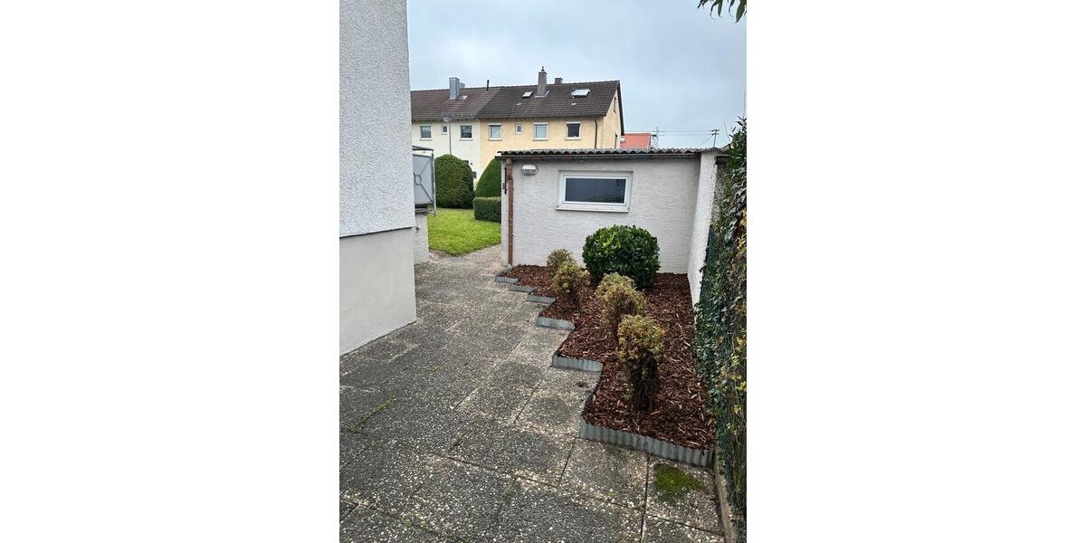 Mehrfamilienhaus, Wohnhaus Herrenberg - 4 Zimmer, 133 m&sup2;, 480.000&euro; | Angebot:24653776