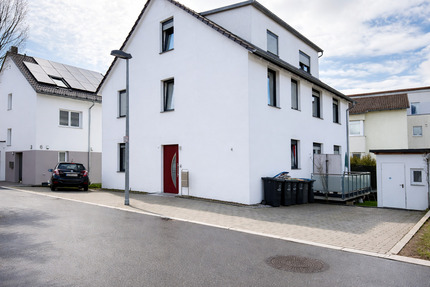 Haus Steinenbronn - 8 Zimmer, 233 m&sup2;, 949.000&euro; | Angebot:25704322