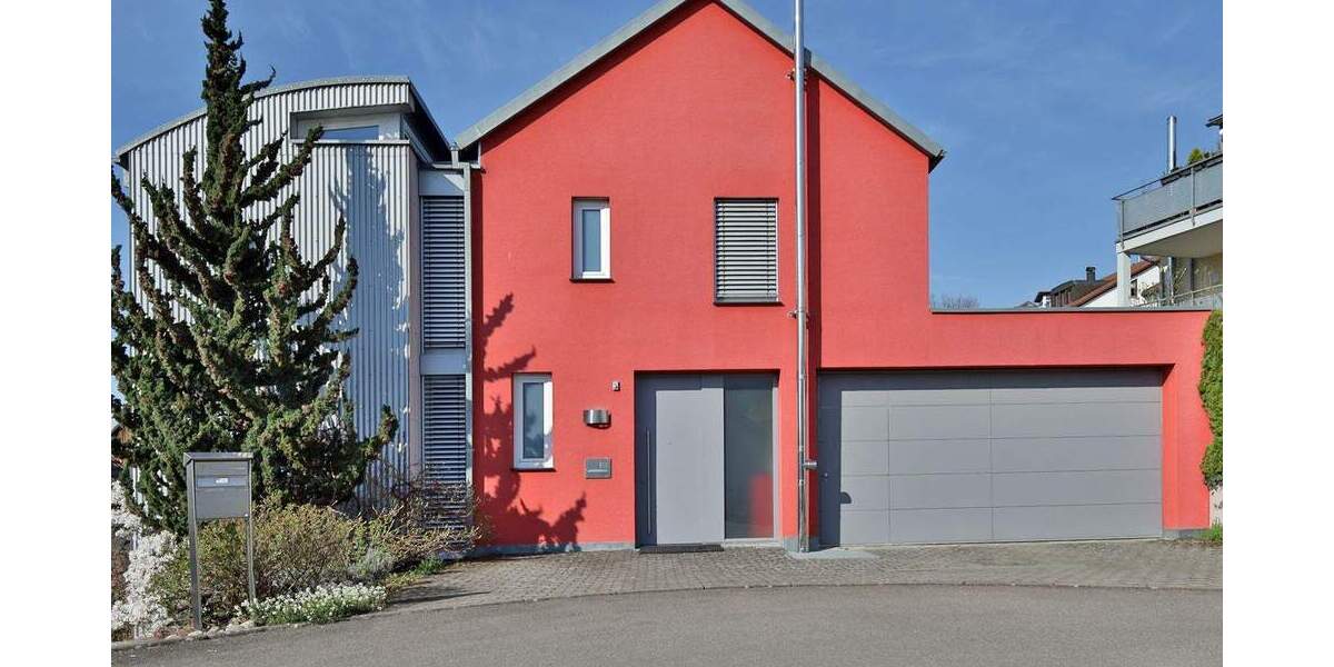 Einfamilienhaus Waldenbuch - 7 Zimmer, 330 m&sup2;, 1.295.000&euro; | Angebot:25734444