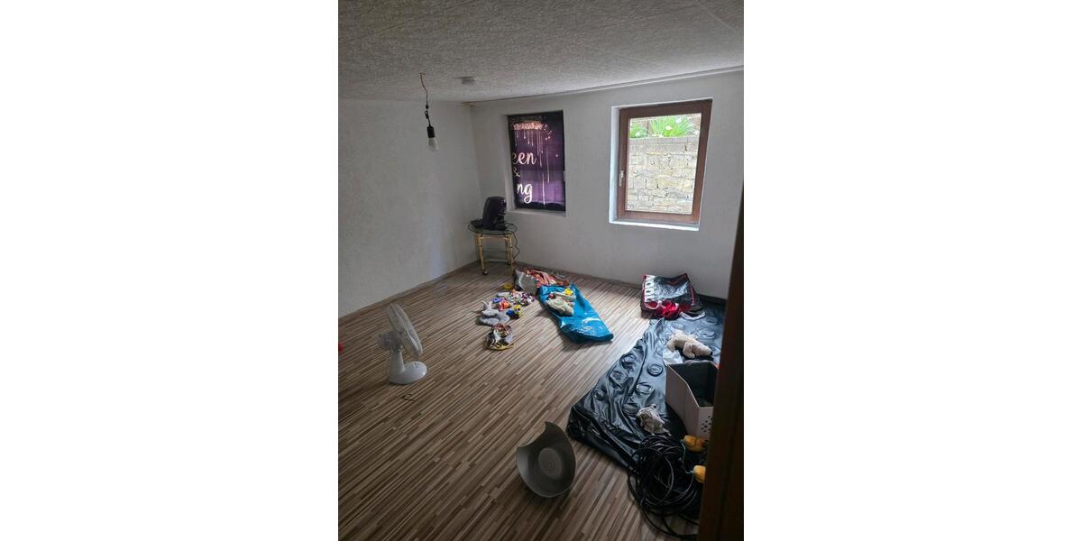 Etagenwohnung Rottenburg am Neckar - 4 Zimmer, 120 m&sup2;, 850&euro; | Angebot:25905671