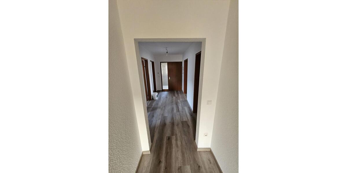 Etagenwohnung Ammerbuch - 5 Zimmer, 105 m&sup2;, 1.100&euro; | Angebot:25407180