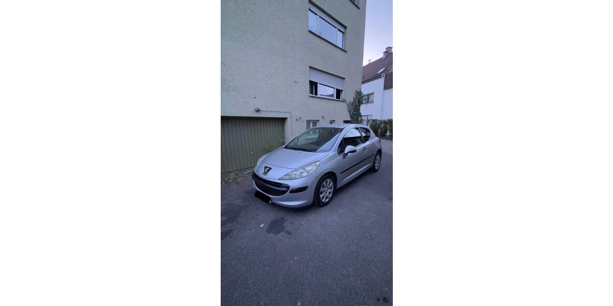 Peugeot 207 131.000 km 2.000 &euro; Esslingen 73732