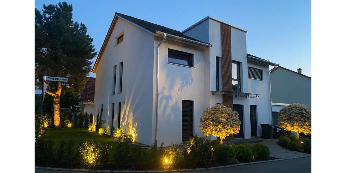 Einfamilienhaus Mössingen - 11 Zimmer, 213 m&sup2;, 1.900&euro; | Angebot:26603226