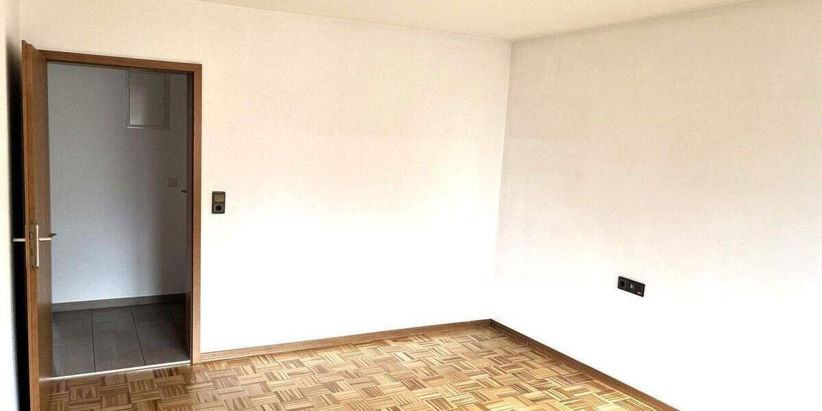 Etagenwohnung Filderstadt Bonlanden - 3 Zimmer, 77 m&sup2;, 995&euro; | Angebot:25802590