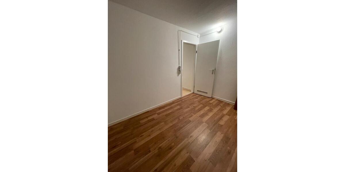 Erdgeschoßwohnung Bad Urach - 2 Zimmer, 75 m&sup2;, 980&euro; | Angebot:27601270
