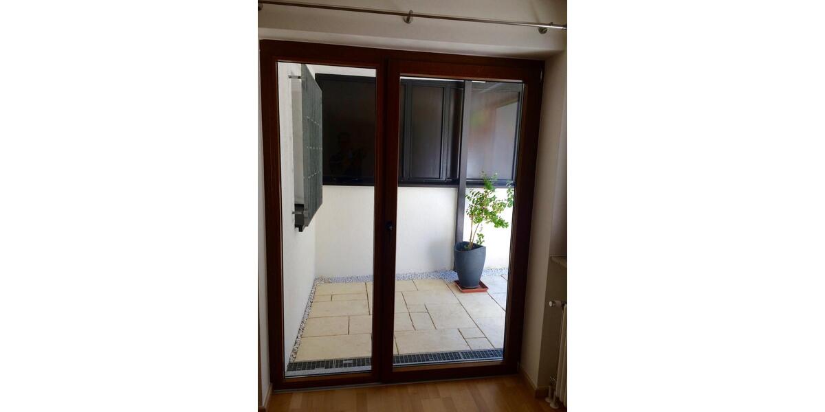 Erdgeschoßwohnung Esslingen am Neckar Brühl - 3 Zimmer, 103 m&sup2;, 1.200&euro; | Angebot:25638393