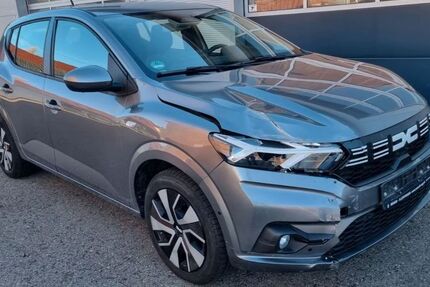 Dacia Sandero 11.600 km 7.000 &euro; Pfullingen 72793